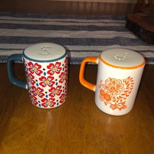Pioneer Woman salt and pepper shakers